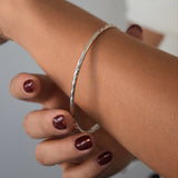 Silver hammered bangle Livetta