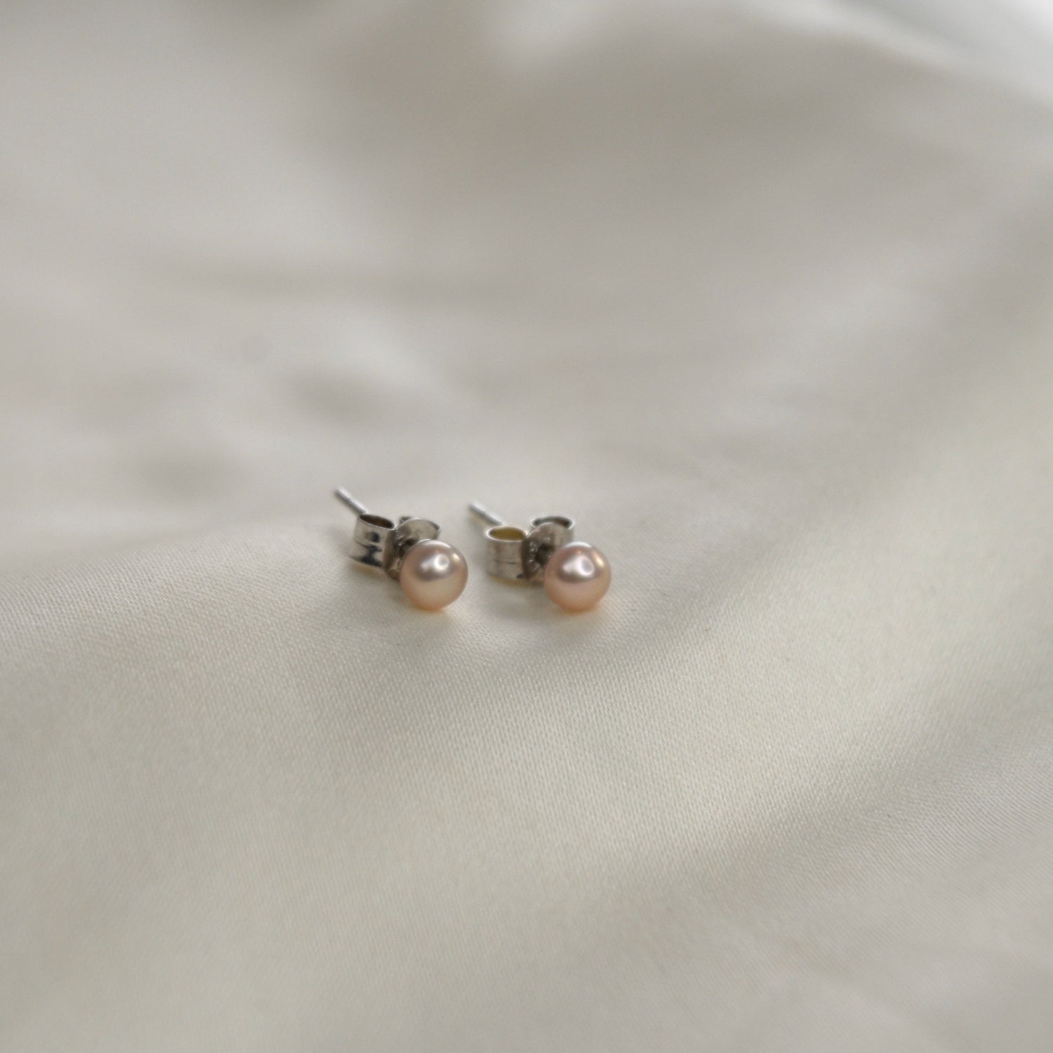 Pink Pearl Stud Earrings - Livetta - 