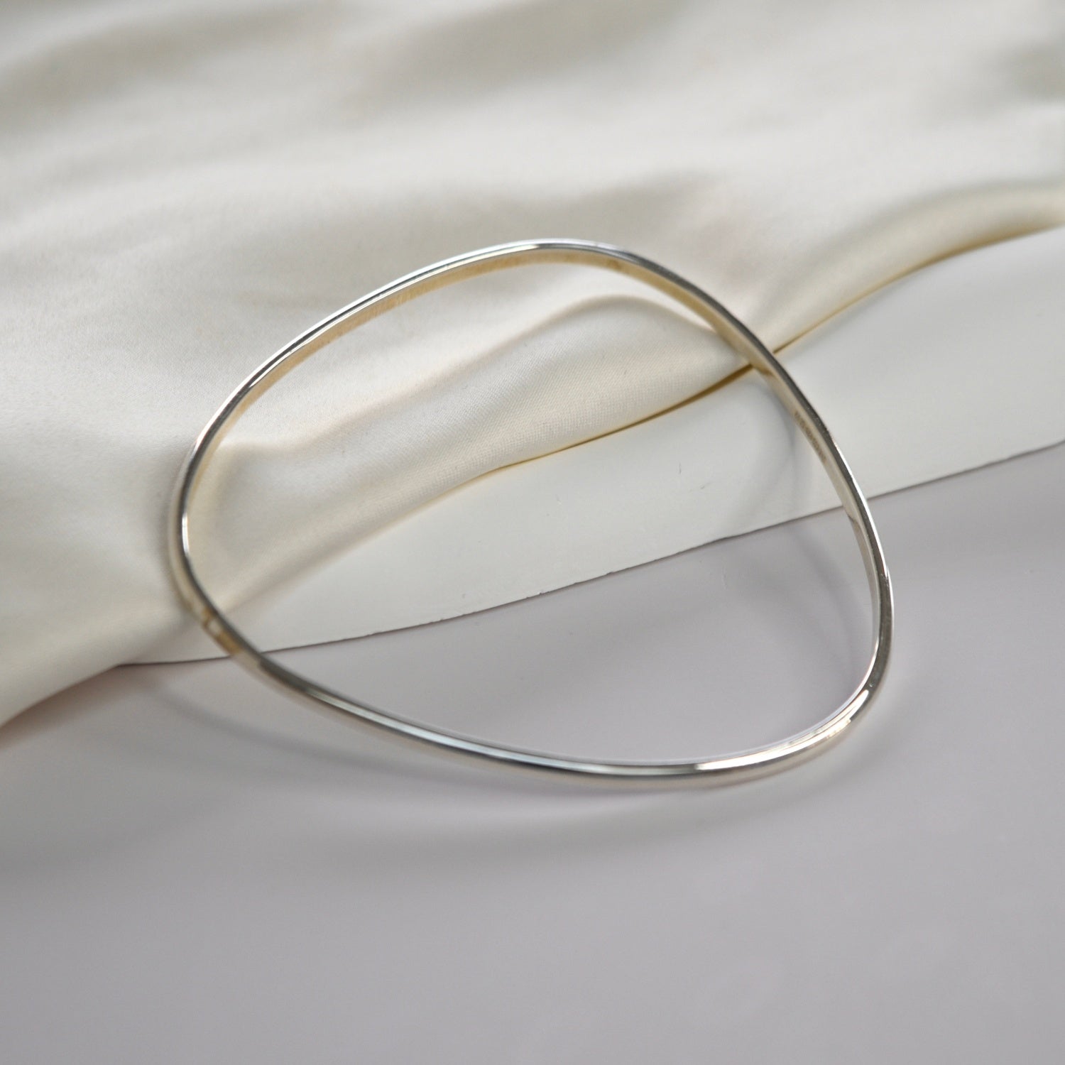 Signature Bangle - Livetta - 