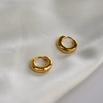 Gold signature huggies Livetta