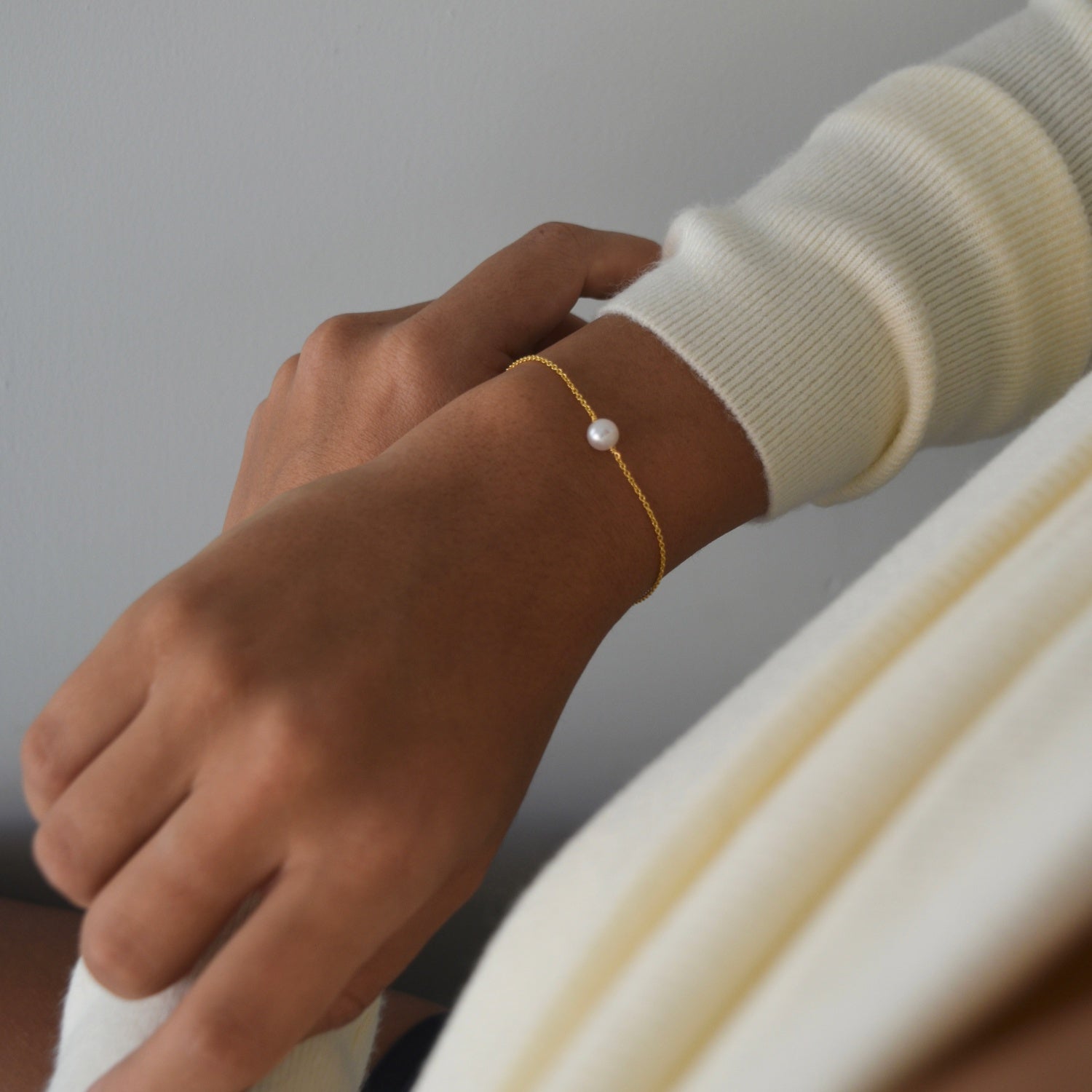 Single Pearl gold Bracelet - Livetta 