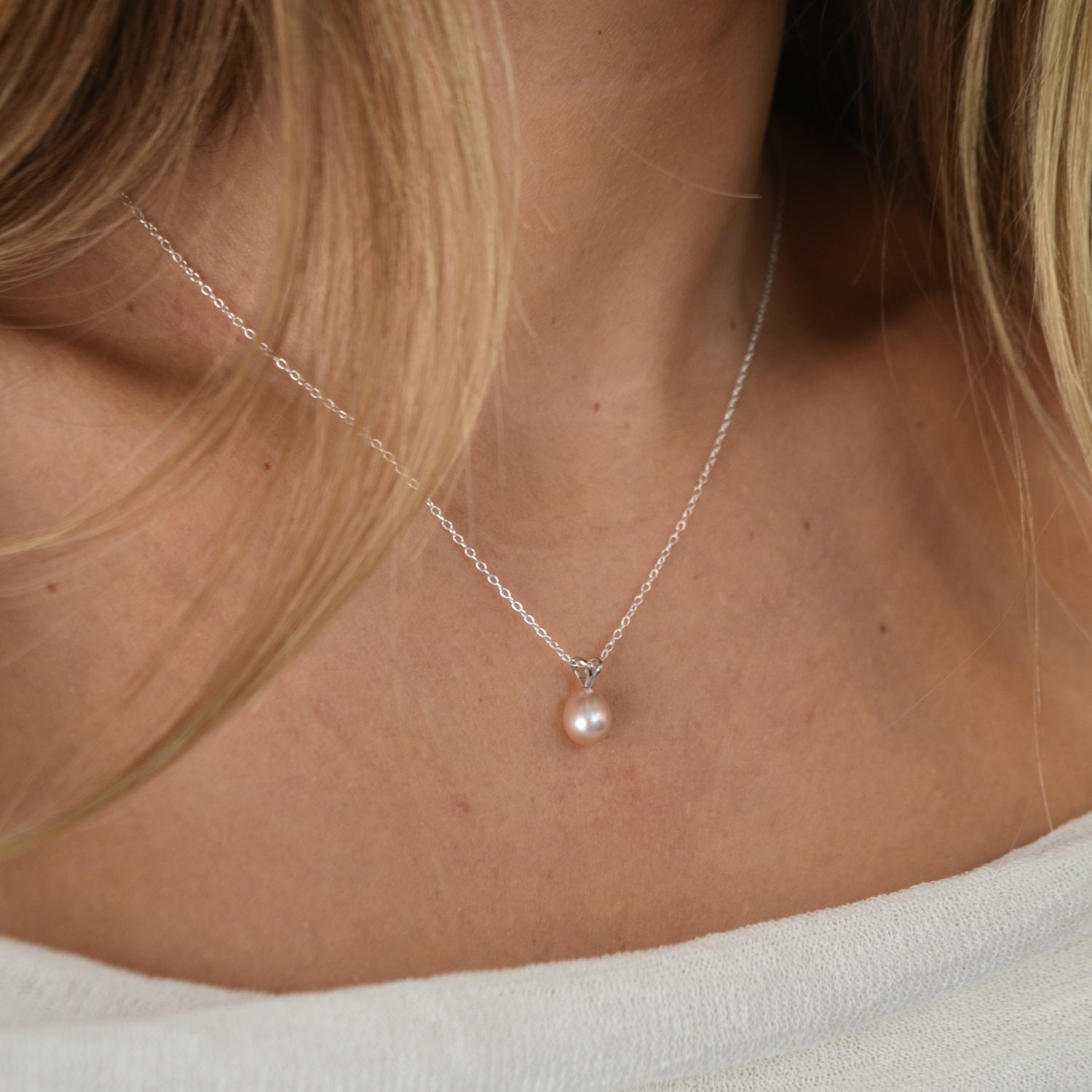 White Gold Drop Pearl pink Necklace - Livetta - 