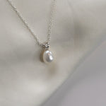 White Gold Drop Pearl Necklace - Livetta - 
