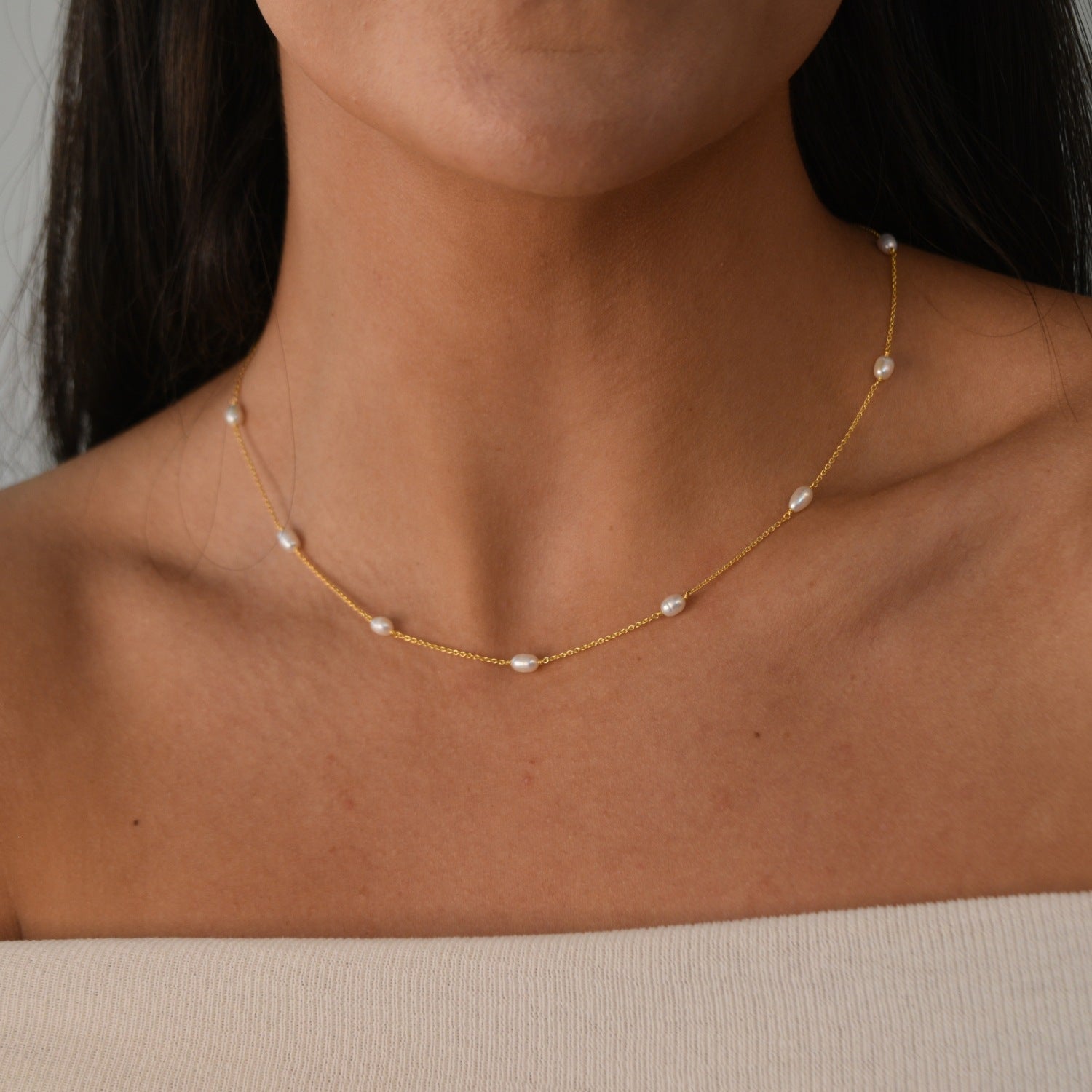 White Multi Pearl Necklace - Livetta - 