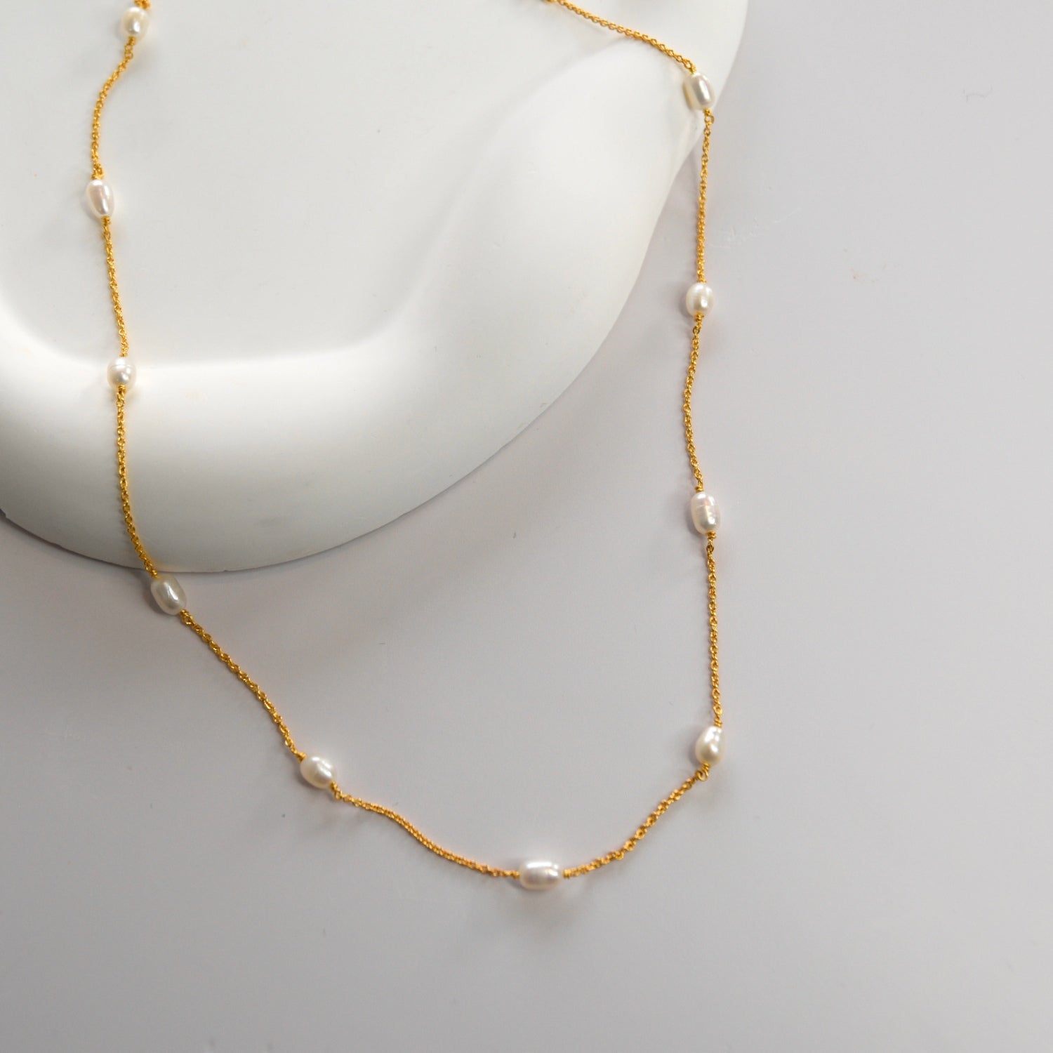 White Multi Pearl Necklace - Livetta - 