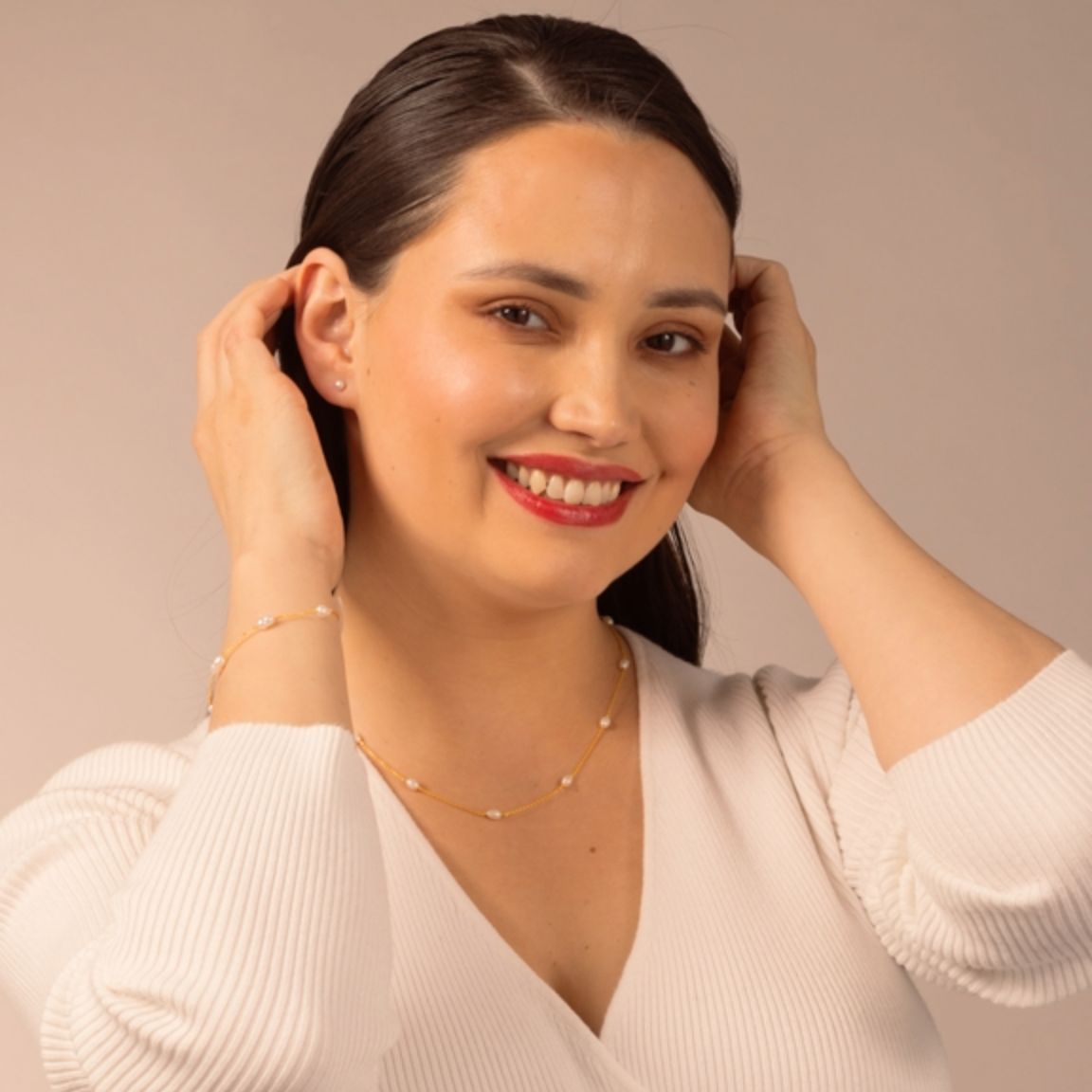 White Multi Pearl Necklace - Livetta - 