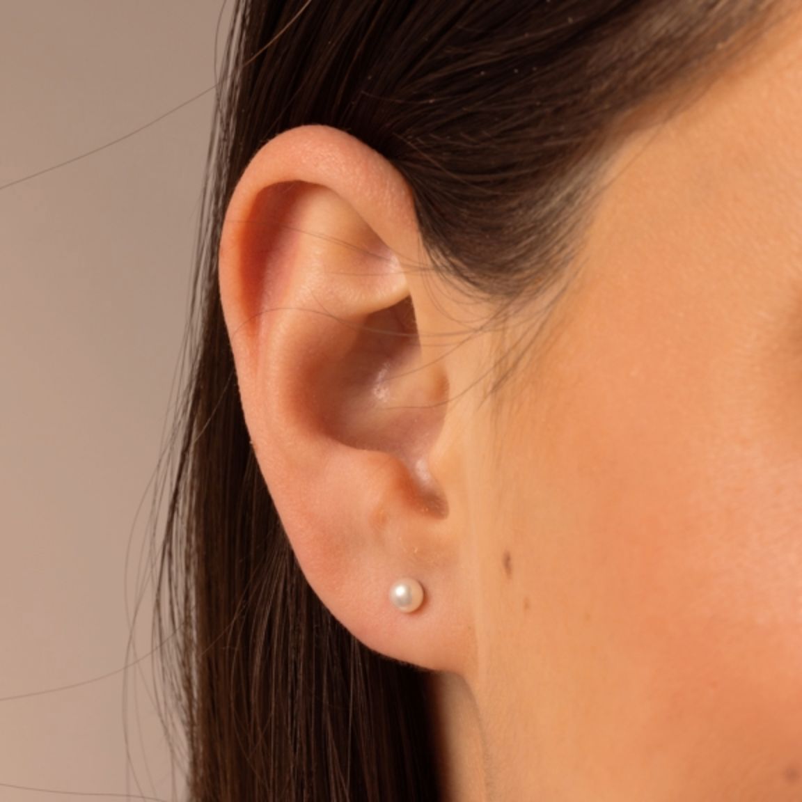 White Pearl Stud Earrings - Livetta - 